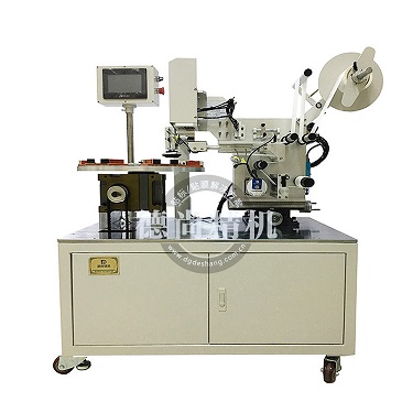 全自動貼標機為企業(yè)節(jié)約了大量的成本